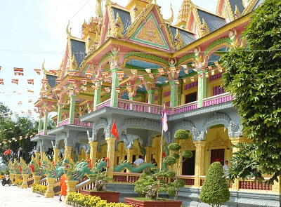 Buddhist temple in Soc Trang inaugurates its preaching hall