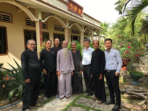 Tien Giang Religious Committee meets with dignitaries of Tu An Hieu Nghia Faith