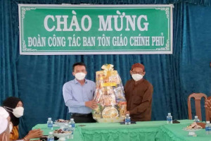 GCRA delegation extends congratulations to Muslim community in An Giang ahead of Ramadan festival