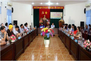 Authorities in Phu Yen, Binh Thuan meet with religious organizations