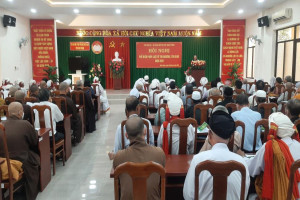 Disseminating Central Party Committee’s resolution to key religious in Binh Thuan