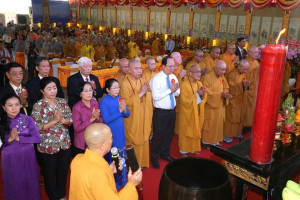 Great requiem ceremony praying for national peace, safety opens in HCMC