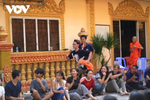 Khmer people celebrate Sen Dolta Festival