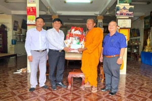 Religious Committee in An Giang extends greetings to Khmer people on Chol Chnam Thmay festival