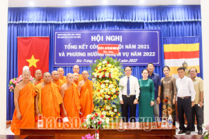 Home affairs ministry official extends Chol Chnam Thmay greetings to solidarity asociation of patriotic Buddhist monks in Soc Trang