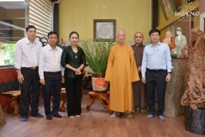 Government Religious Committee official pays pre-Tet visits to Buddhist leaders in Ho Chi Minh city
