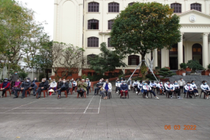 Hai Phong Caritas presents supports to orphans & Agent Orange victims