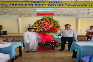Ban Chinh Caodai Church in Ben Tre reviews five-year activities