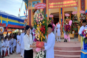 Inauguration of Caodai oratory in Ly Son island district