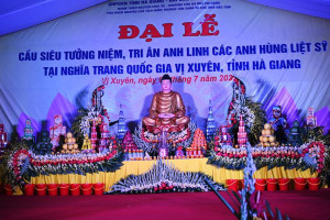 Buddhist requiem held for heroic martyrs in Ha Giang