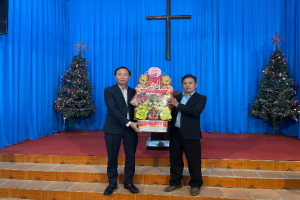 Government Religious Committee leader extends Christmas greetings to Protestants in Thai Nguyen