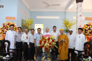 Authorities in Southern provinces extend congratulations to Caodai communities on 100th founding anniversary of Caodaism