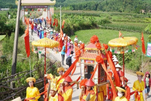 Lady Thu Bon Festival recognised as national cultural heritage