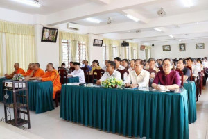 Religious dignitaries in Soc Trang participate in training on ethnic affairs