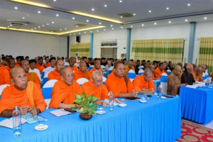Religious followers in Soc Trang and Nghe An attend law & policy dissemination programs