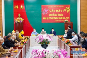 Quang Ngai authorities meet with key religious ahead of Tet