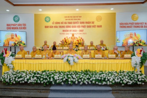 Vietnam Buddhist Sangha’s Central Cutural Affairs Committee for the term 2022-2027 makes its debut