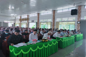 Hoa Hao Buddhist Church in An Giang reviews mid-term activities