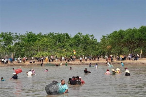 Pha Bau festival of Khmer people kicks off in Binh Phuoc