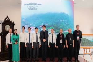 Deputy Minister Vũ Chiến Thắng extends congratulations to 50th anniversary of Phan Thiet diocese