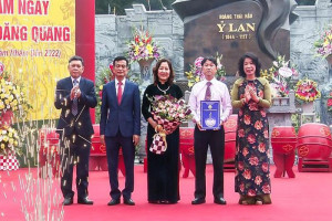 Stone lion statues of Ly Dynasty at Ba Tam temple recognized as national treasure