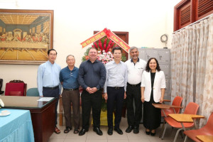 The Government Committee for Religious Affairs visits Most Holy Redeemer Province of Vietnam