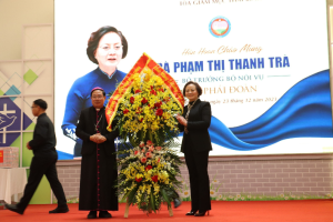 Home Affairs Ministry leaders extends Christmas greetings 2023 to Catholics in Thai Binh, Hanoi