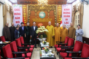 GCRA leader extends Tet visits to religious organizations in Hanoi