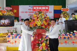 Government religious committee official joins exchange conference of Caodai churches and organizations in Kien Giang