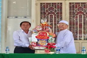 Authorities of Tay Ninh extend congratulations to Islamic community on Ramadan closing
