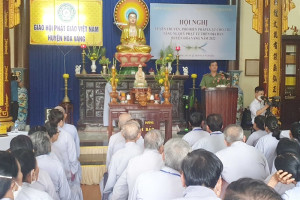 Disseminating state laws to key Buddhists in Da Nang