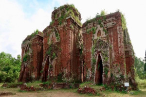 Phu Dien Cham Tower in Vietnam sets world record