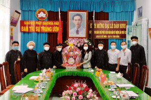 Government Religious Committee congratulates Hoa Hao Buddhist’s on birthday of founding Patriarch Huỳnh Phú Sổ