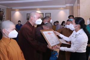 HCM City praises religious volunteers’ contribution to fighting against pandemic