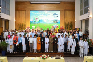 Religious organizations gather in 14th interfaith meeting in Ho Chi Minh City