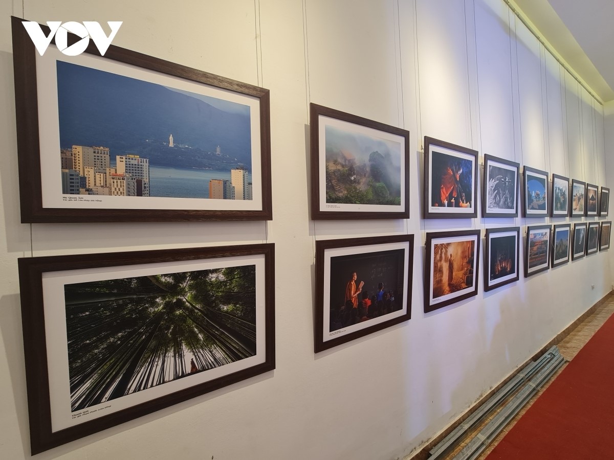 the event is taking place at the hanoi information and exhibition centre at 93 dinh tien hoang street and is scheduled to last through to may 2.